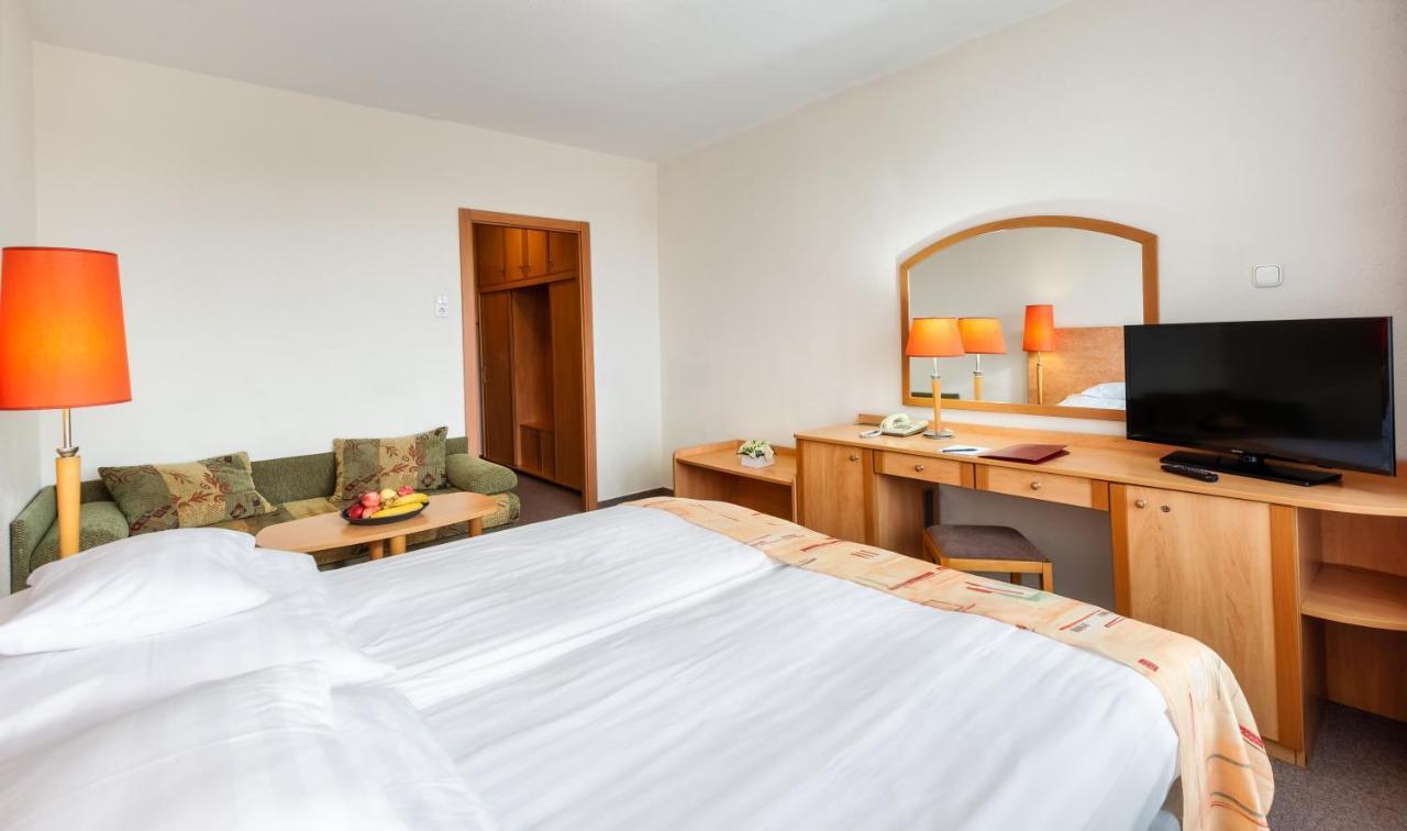 Hunguest Hotel Freya ザラカロシュ エクステリア 写真