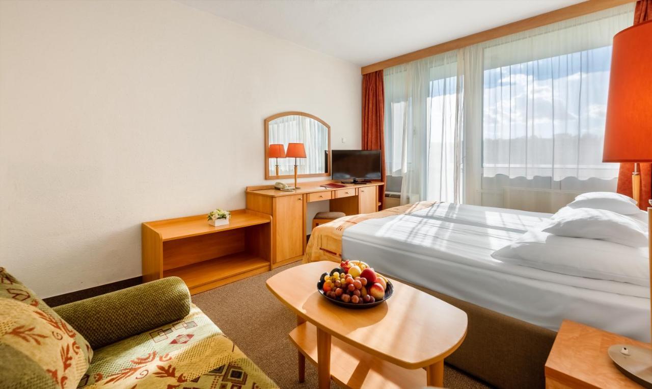 Hunguest Hotel Freya ザラカロシュ エクステリア 写真